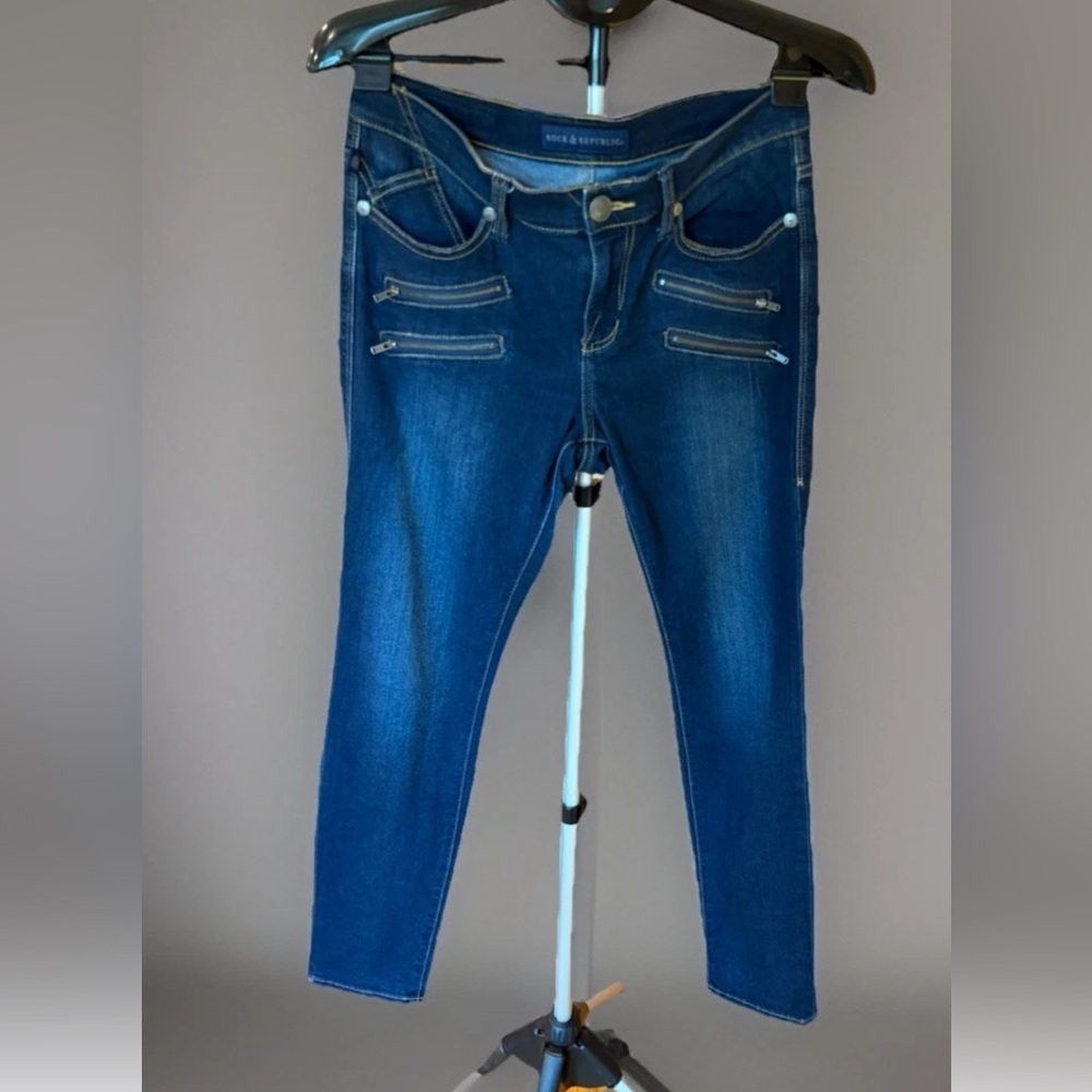 Rock & Republic Kashmiere Skinny Jeans Dark Wash Zip Pocket Size 10